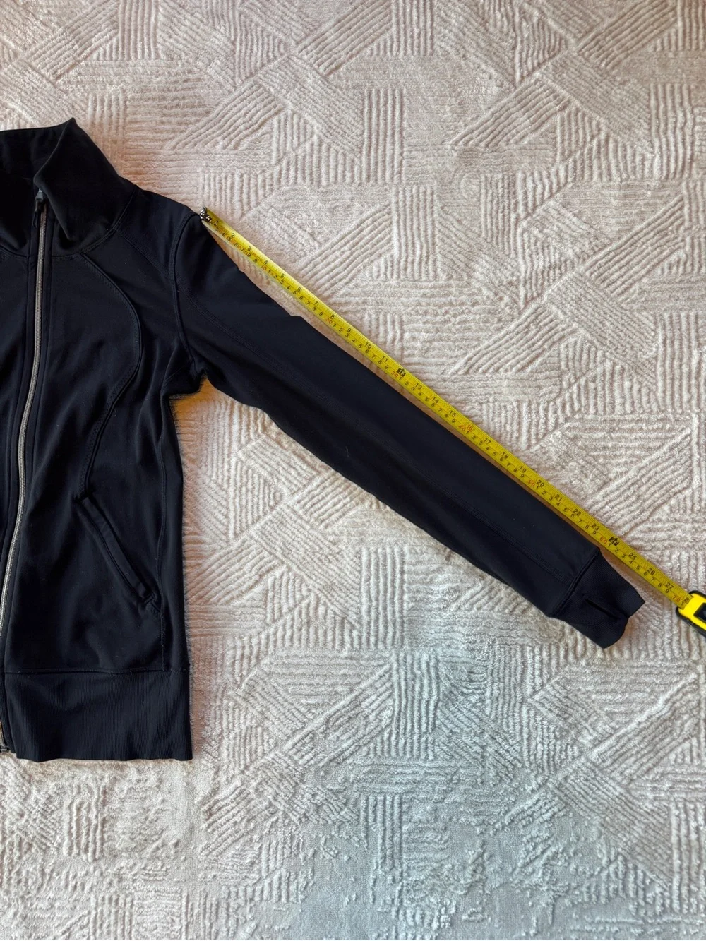 Lululemon Black Define Jacket Full Zip Luon Size 8 Activewear Yoga